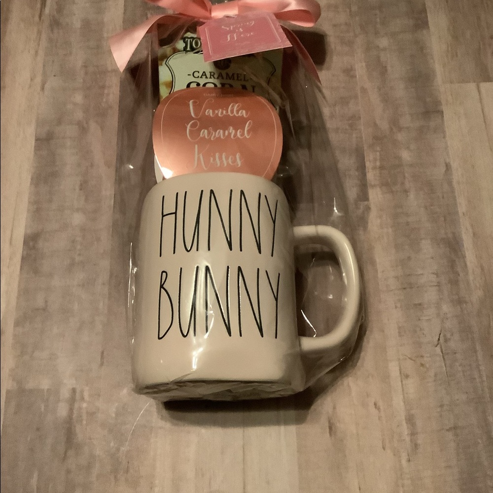 Rae Dunn HUNNY BUNNY Mug all Pink NEW Mug Gift set